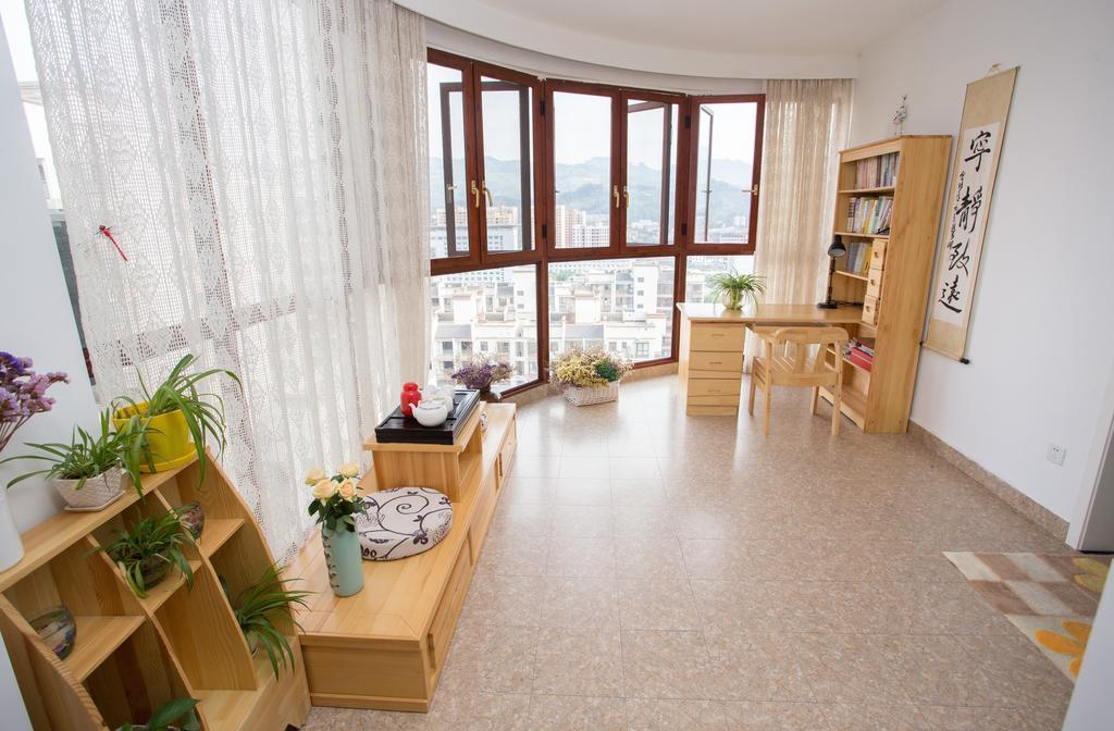 Midsummer Homestay Жангжиаже Екстериор снимка